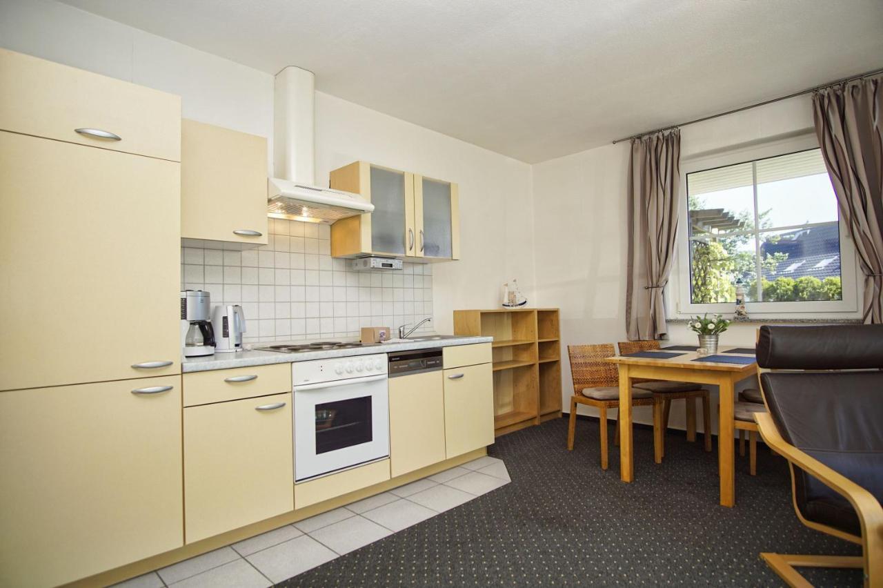 Nah Am Meer, Ruhige Lage, Gratis Nutzung Vom Ahoi Erlebnisbad Und Sauna In Sellin - Haus Inselblick Fewo 02 Goehren  Εξωτερικό φωτογραφία