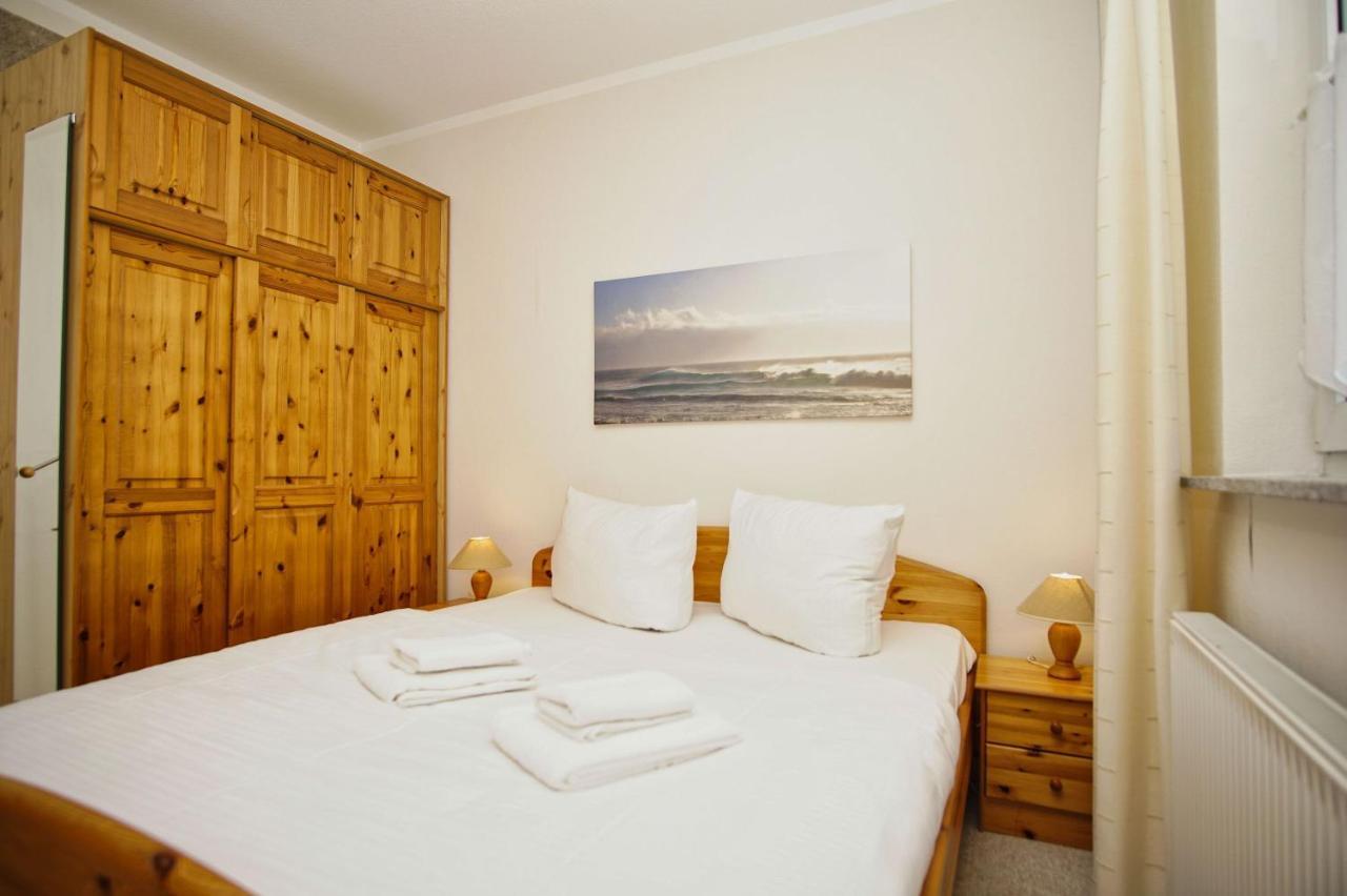 Nah Am Meer, Ruhige Lage, Gratis Nutzung Vom Ahoi Erlebnisbad Und Sauna In Sellin - Haus Inselblick Fewo 02 Goehren  Εξωτερικό φωτογραφία
